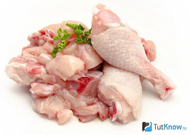 Кусочки мяса птицы