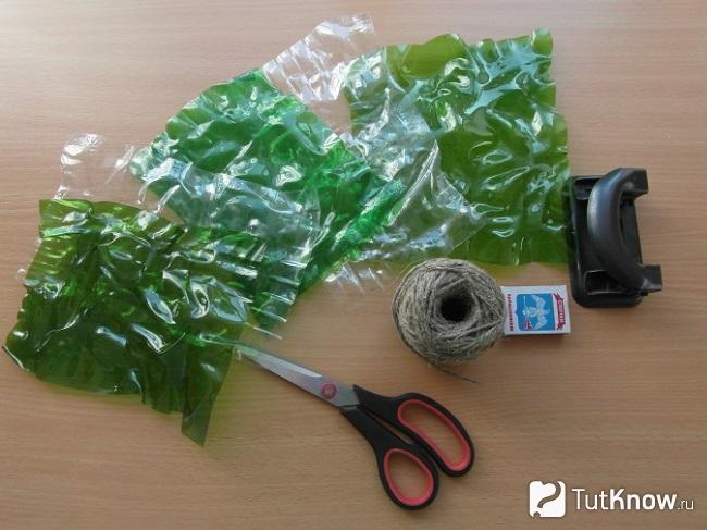 Нарезание заготовок из пластиковой бутылки