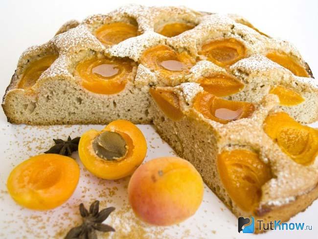 Пирог с абрикосовой начинкой