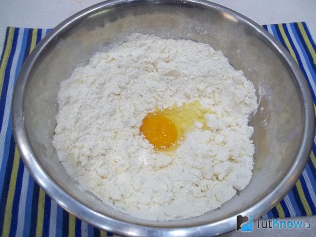Влито яйцо