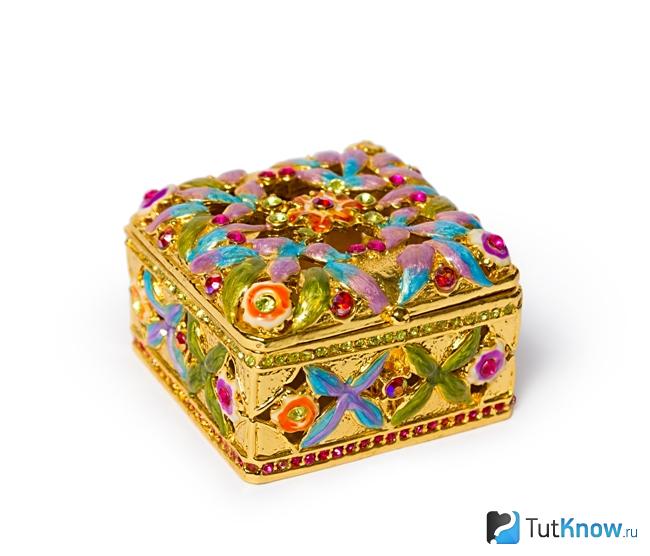 Шкатулка для серебренных украшений
