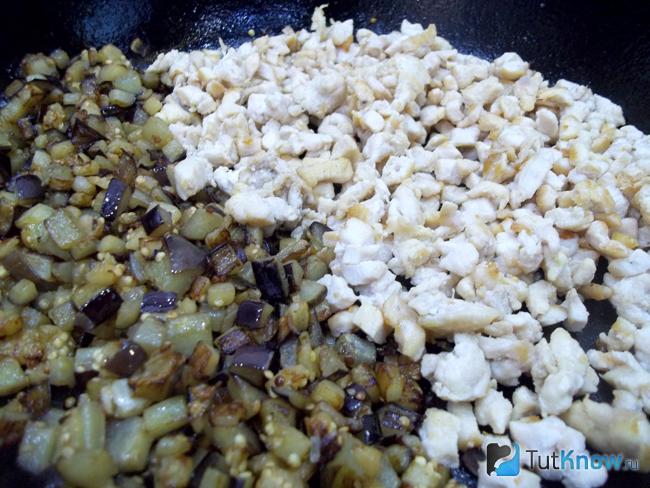 Баклажаны соединены с мясом