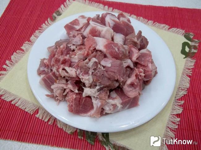 Мясо нарезано