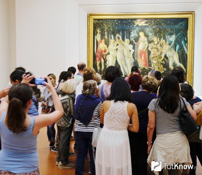 Синдром Стендаля у посетителей галереи Уффици во Флоренции