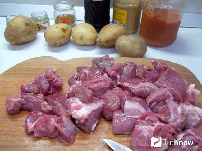Мясо нарезано