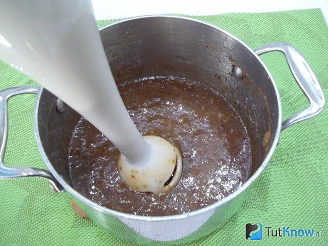 Груши измельчены блендером