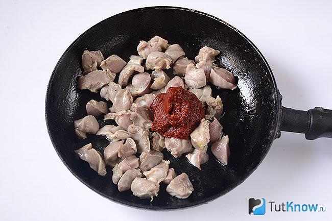 Обжаренные куриные желудки