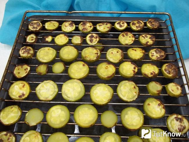 Кабачки запеченные