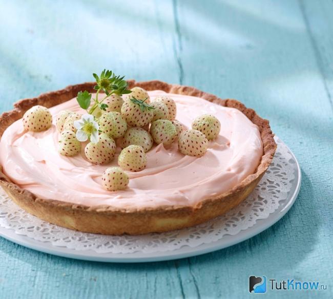 Ягодное суфле с клубникой Пайнберри