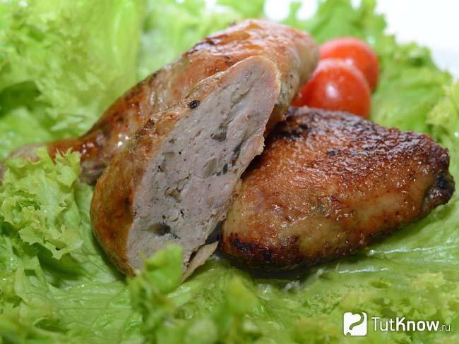 Фаршированные окорочка грибами и черносливом