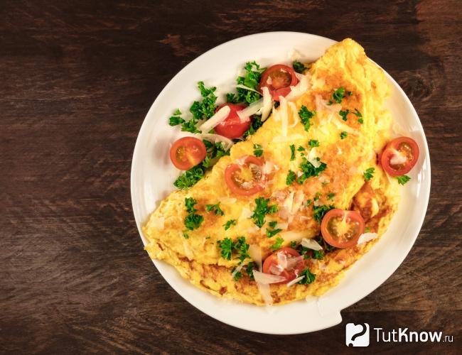 Омлет с петрушкой