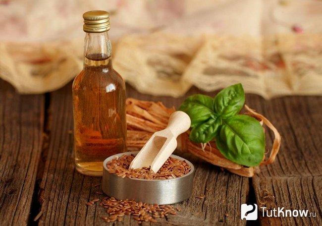 Бутылочка с настоем из семян льна