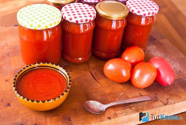 Домашний томатный сок в банках