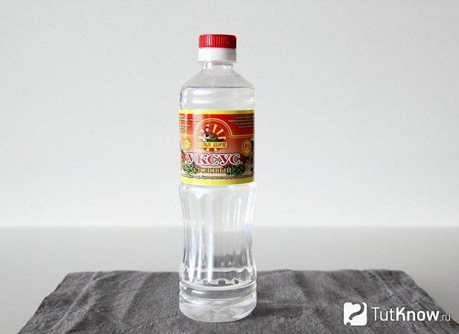 Бутылка столового уксуса