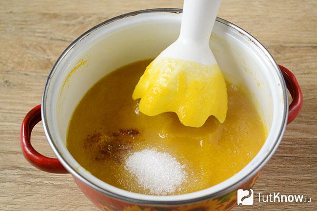 Тыквенное пюре с сахаром и пряностями