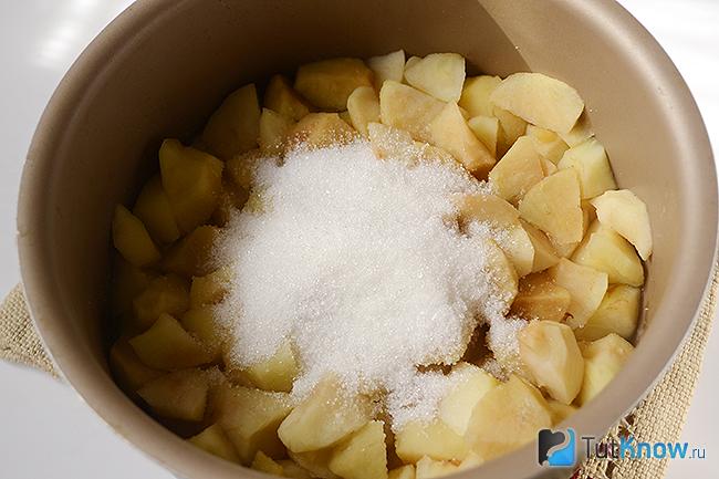 Яблоки с сахаром