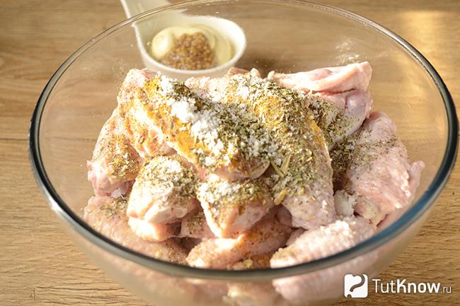 Куриные крылышки со специями