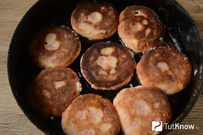 Сырники на сковороде