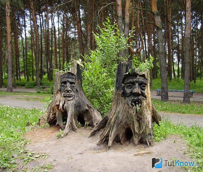 Пень в сказочном стиле