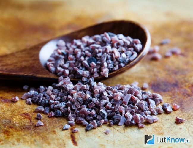 Черная соль как омолаживающий продукт