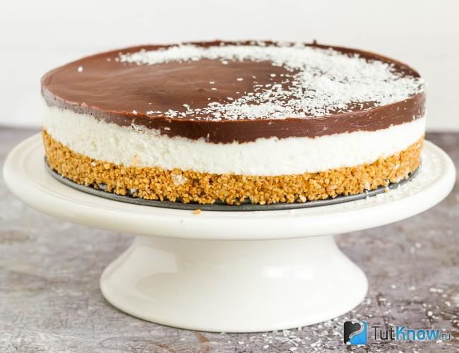 Торт из печенья с кокосовым кремом