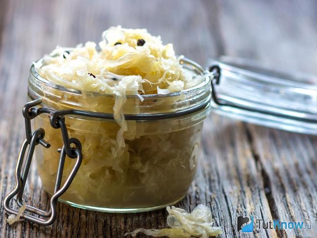 Маринованная капуста в банках