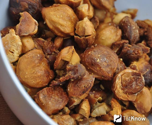 Жареные орехи кукуи