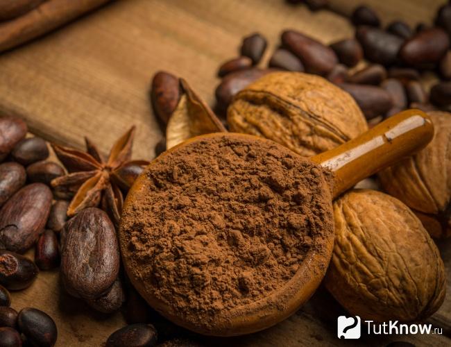 Кофе и грецкие орехи для маски