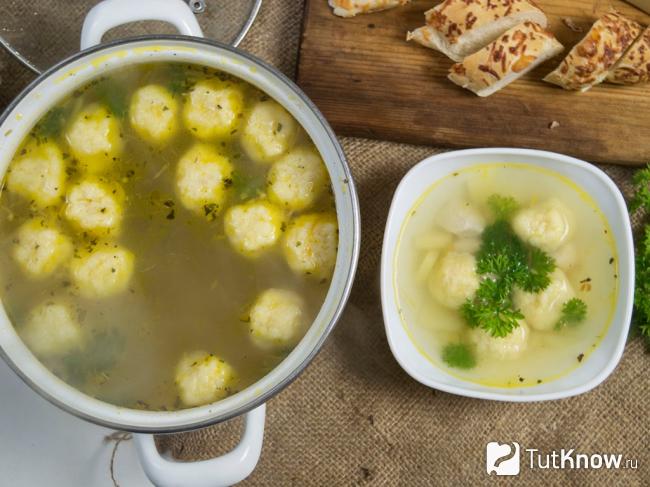Суп с клецками