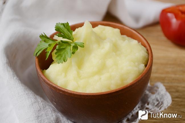 Готовое картофельное пюре с молоком и маслом
