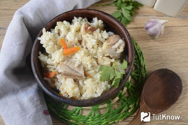 Готовый плов из мультиварки