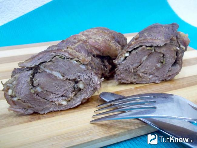 Готовый рулет из телятины