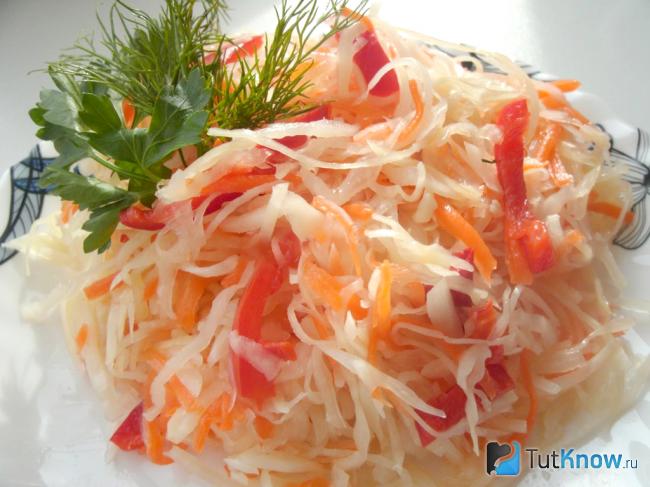 Готовая маринованная капуста