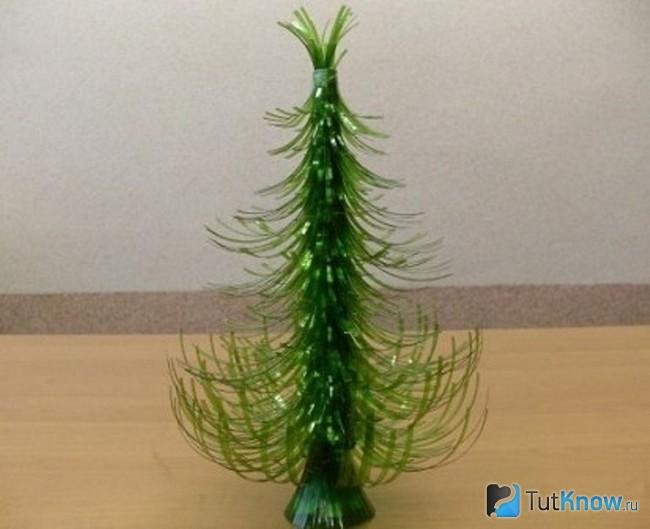 Вариант ёлки из пластиковых бутылок