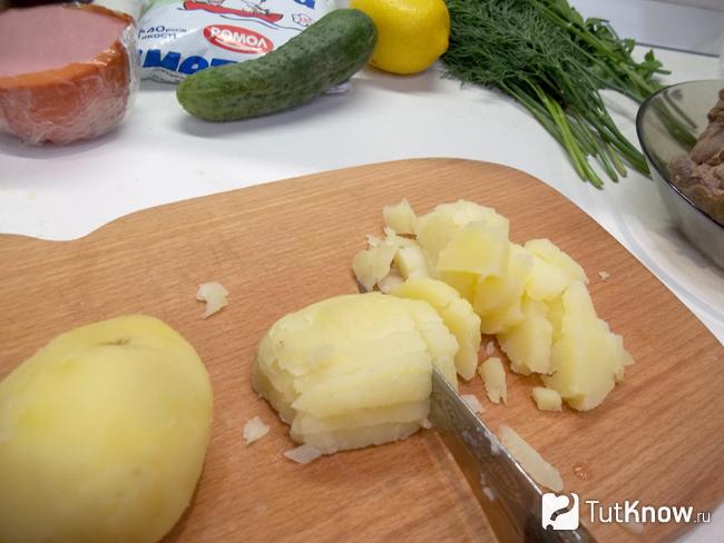 Картошка нарезана