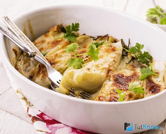 Запеченный цикорий с сыром