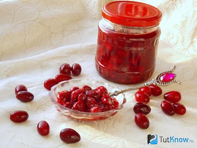 Варенье из кизила пятиминутка