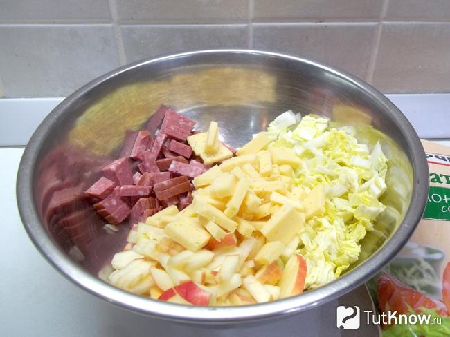 Продукты сложены