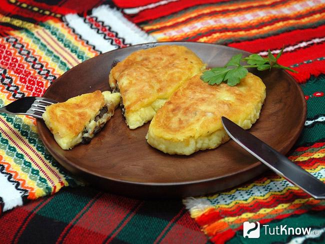 Картофельники с куриным мясом