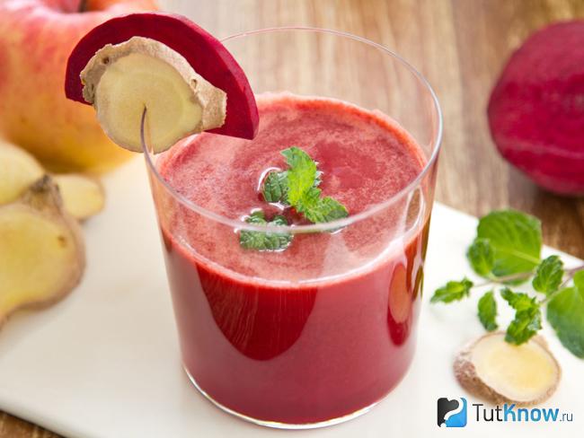 Смузи из свеклы с яблоком и морковью