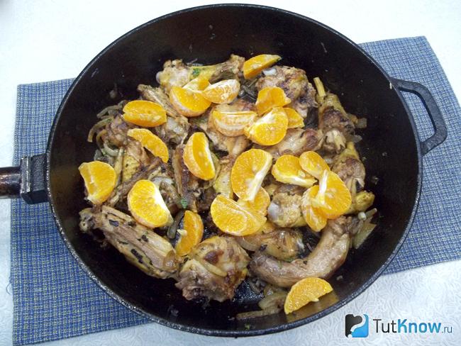 К курице добавлены мандарины