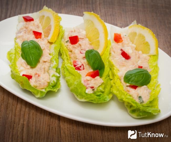 Салат романо с тунцом