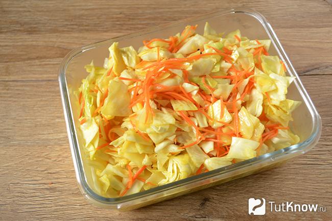 Капуста с морковкой по-корейски