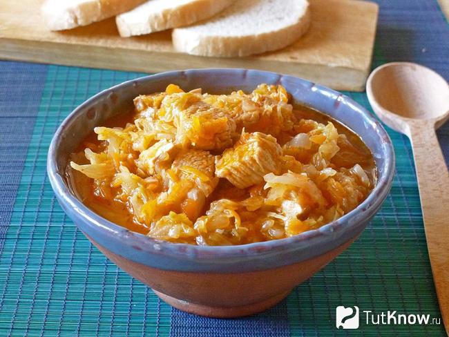 Тушеная капуста с мясом в мультиварке