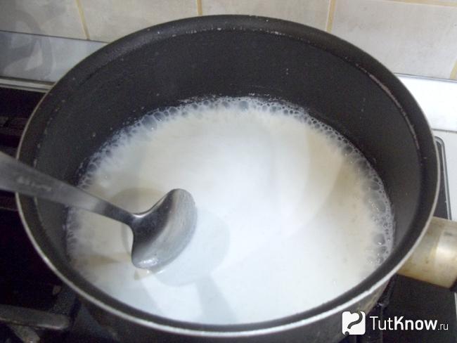 Каша доведена до кипения