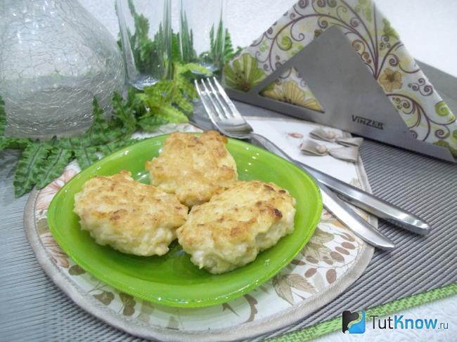 Готовые паровые котлеты из куриной грудки