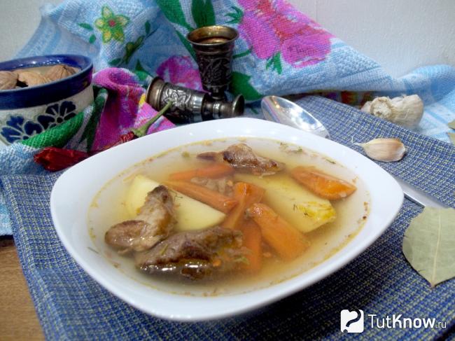 Готовое жаркое с бульоном