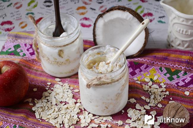 Ленивая овсянка с яблоками
