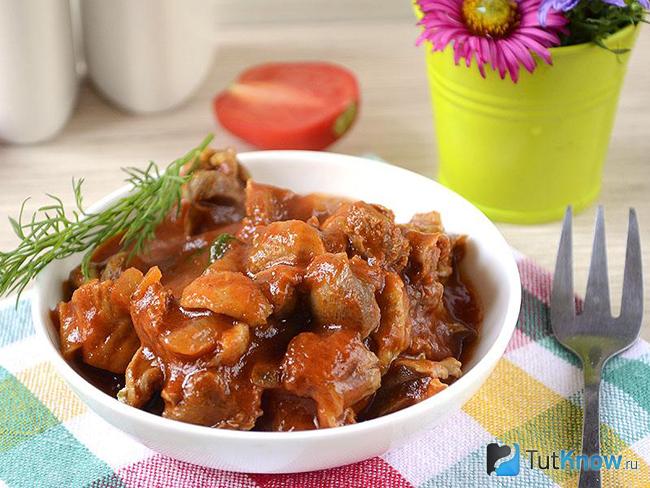 Запеченная курица с томатной пастой