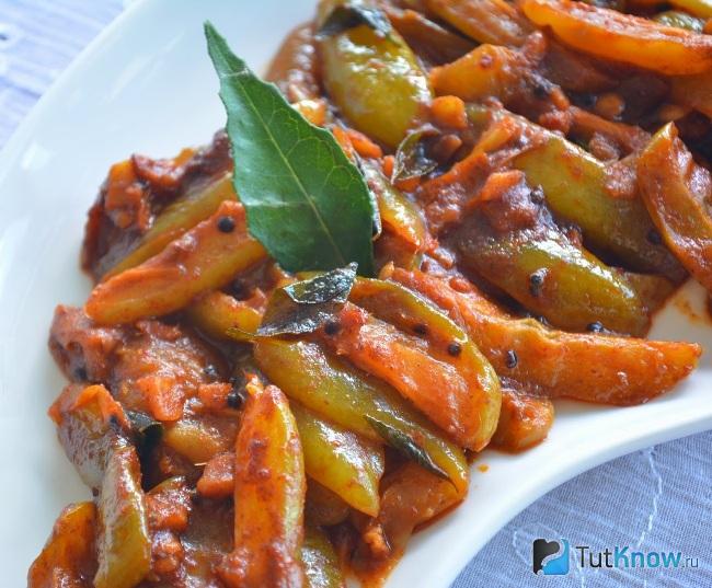 Индийское блюдо Irumban Puli Achar
